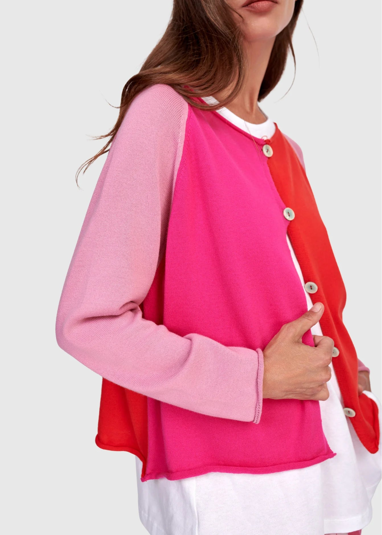 MAGENTA