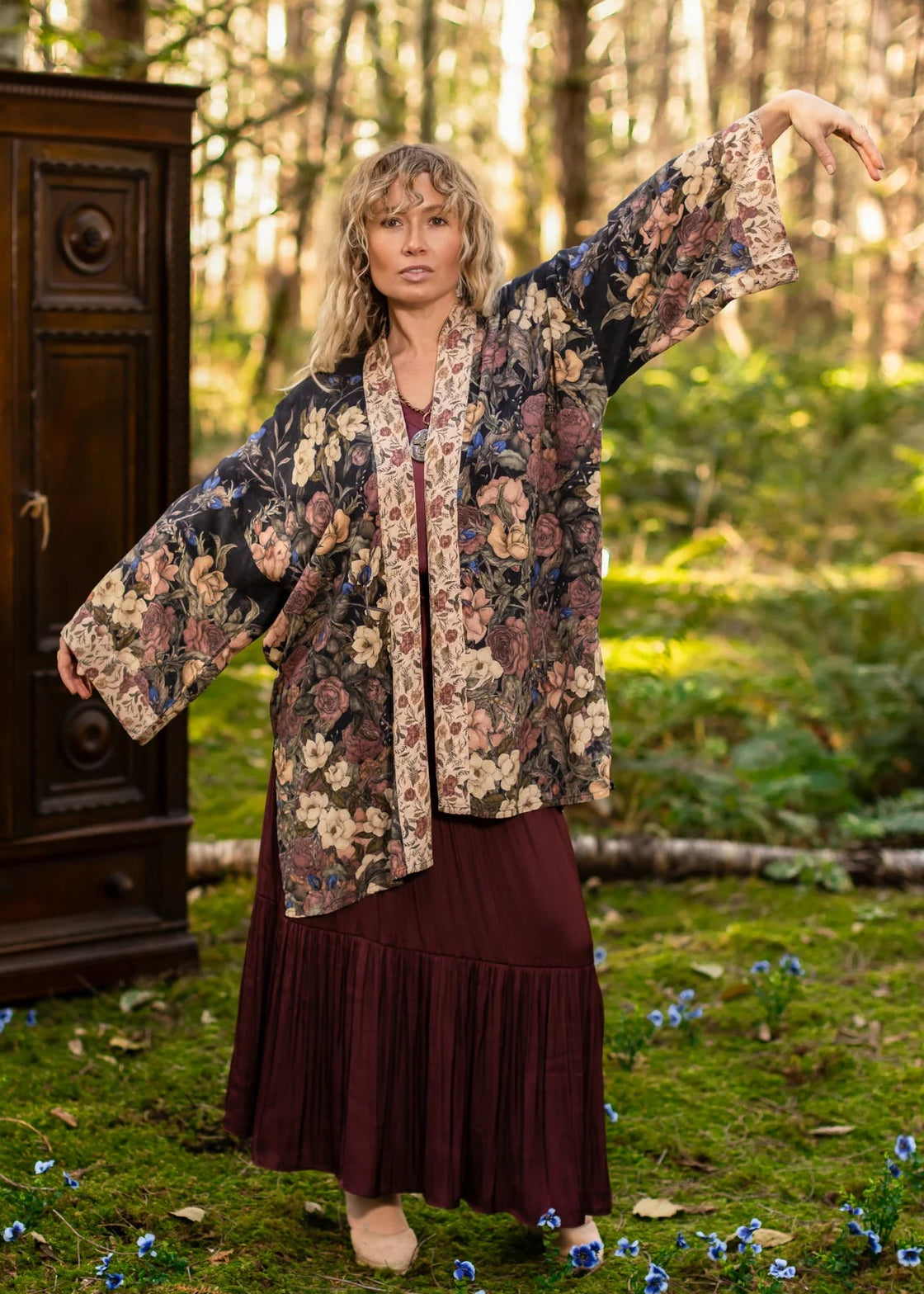 Market of Stars - Lionheart Matinee Duster (Mid Length)