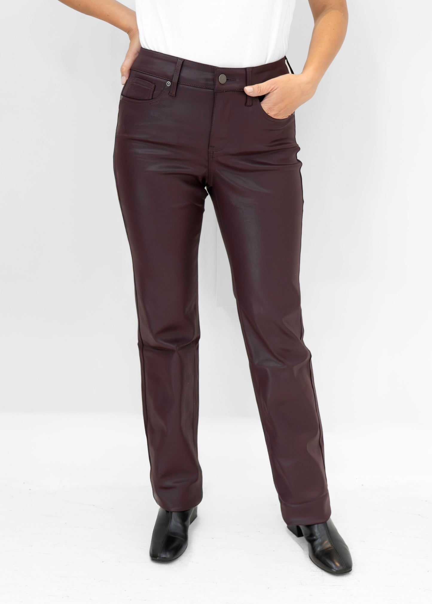 NYDJ - Coated Marilyn Straight Jeans - Fig Coated