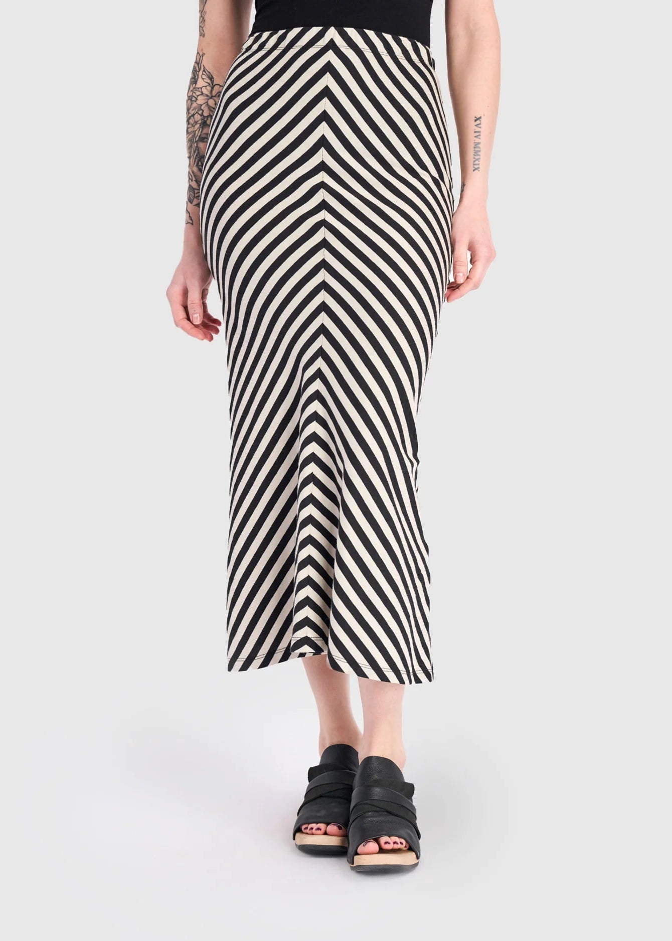 Alembika - UK142S - SALE