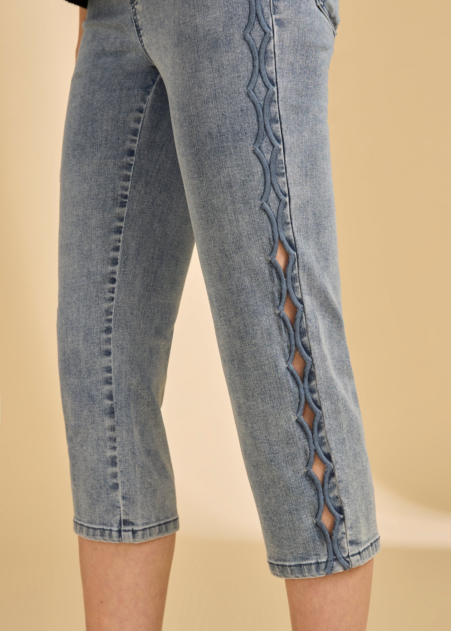 French Dressing Jeans - Pull-On Capri - SALE - ONLINE EXCLUSIVE