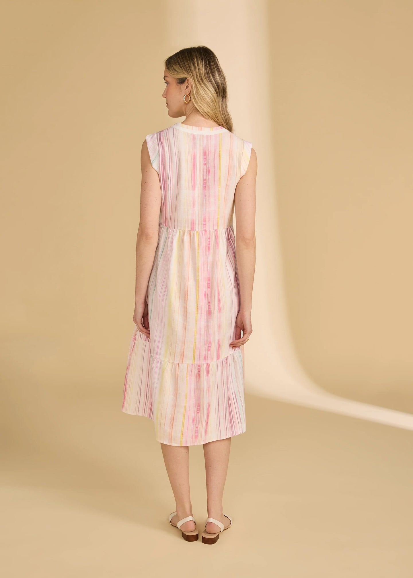 Jean French Dressing - Robe midi à volants et manches courtes
