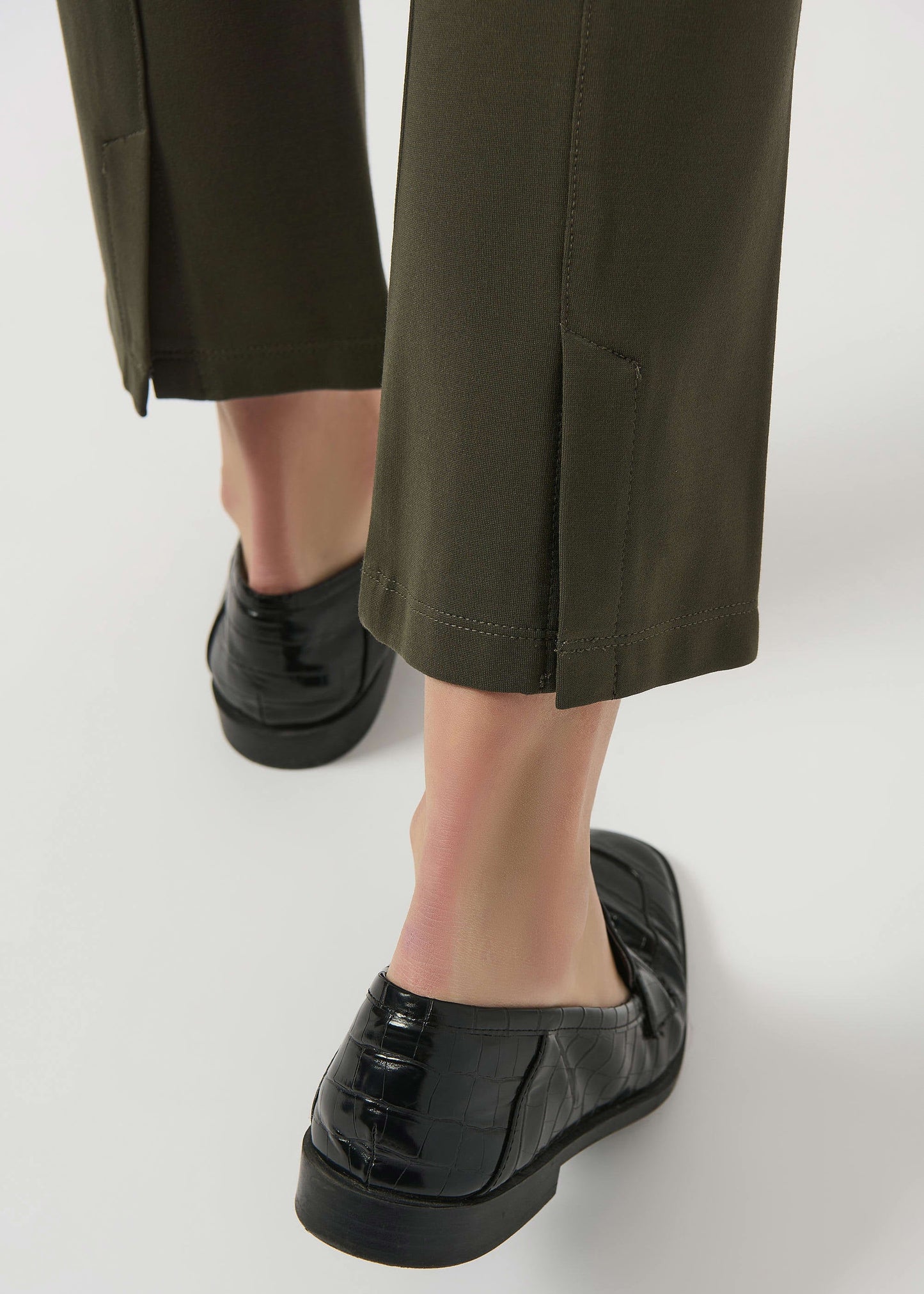 Joseph Ribkoff - Heavy Knit Slim Fit Pull-On Pants