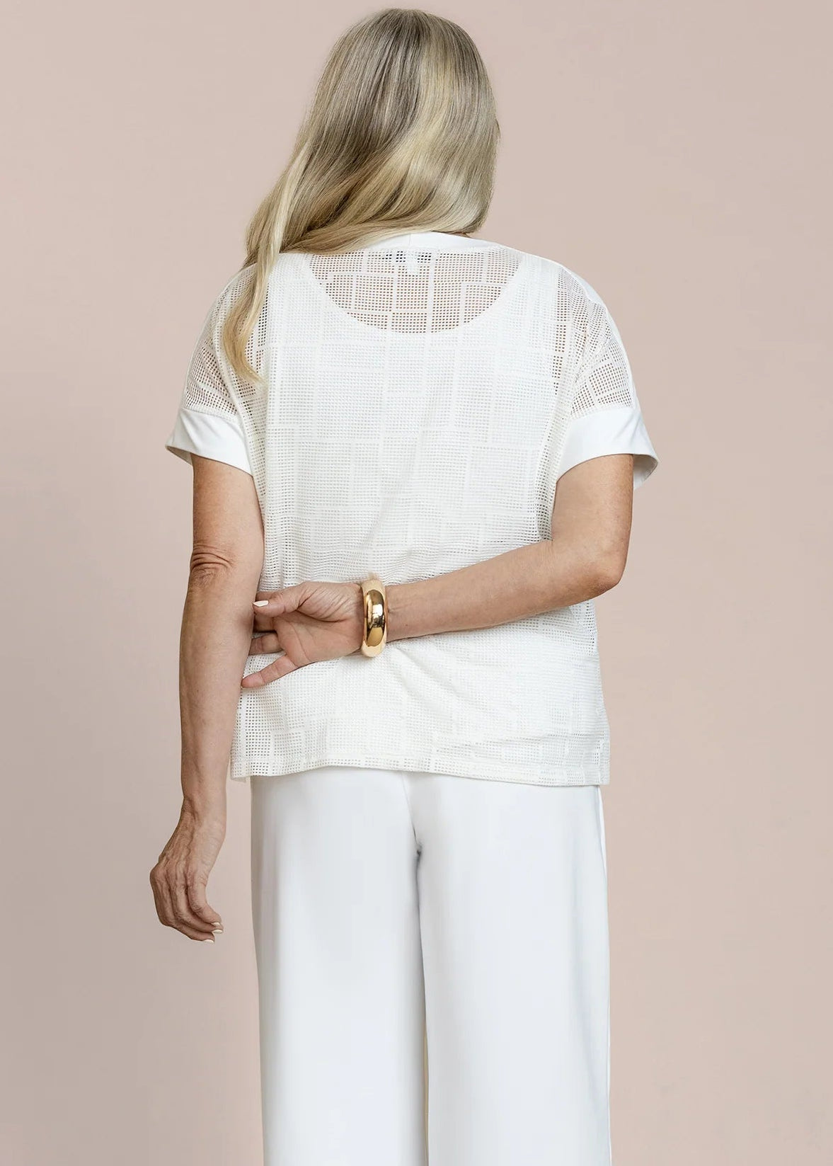 ABSTRACT WHITE