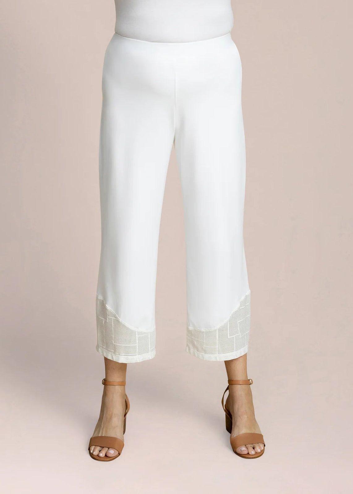 WHITE/ABSTRACT MESH