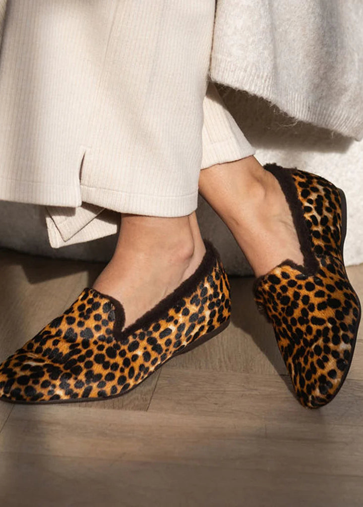 Mave & Chez - The Audrey Classic Loafer Leopard