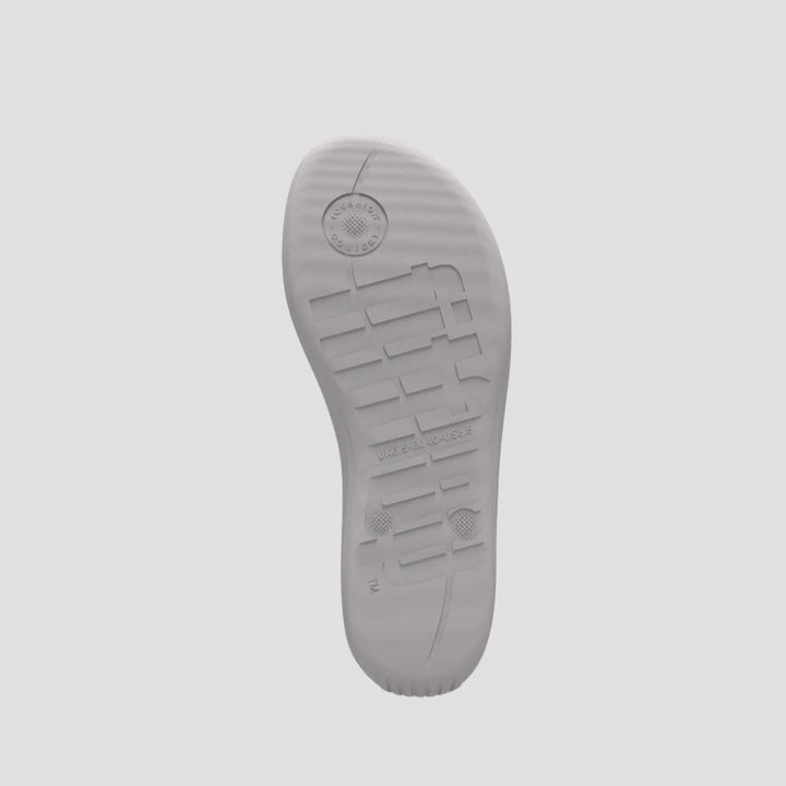 FitFlop - The Dash T-toe Leather Suede Sneaker