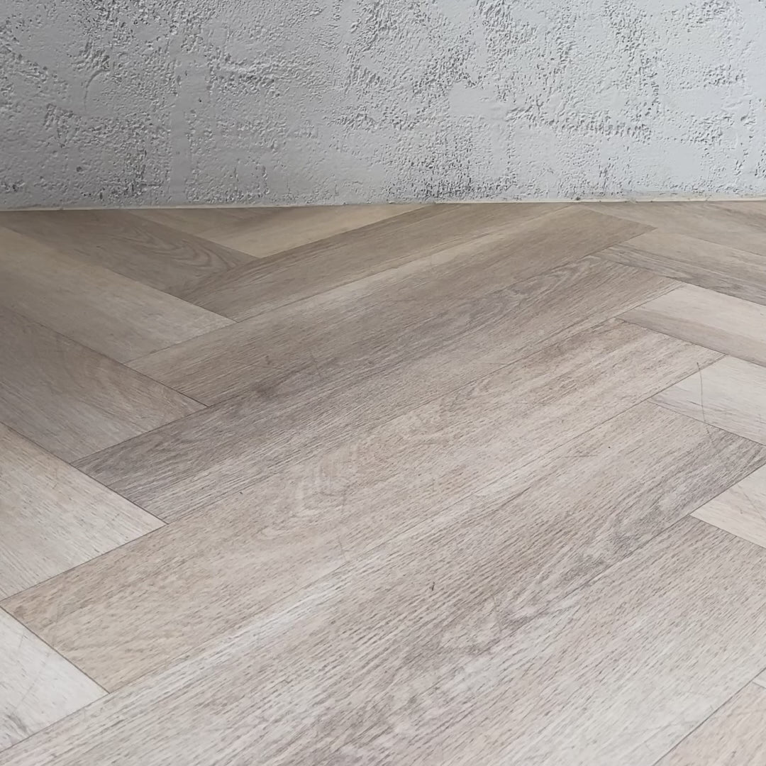 Mave & Chez - The Audrey Classic Loafer Leopard