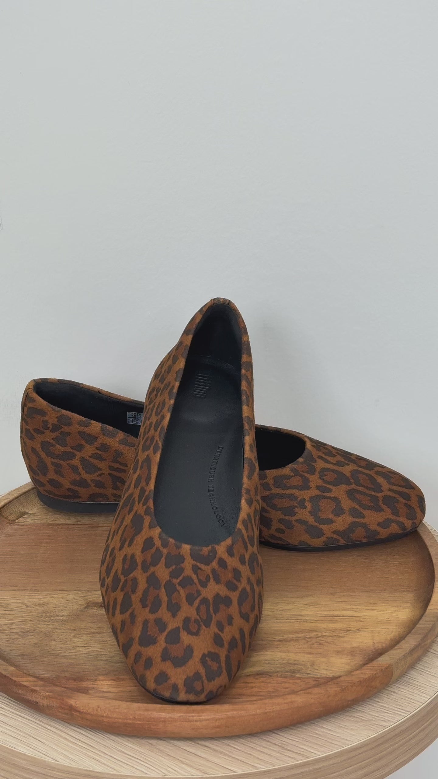 FitFlop - Delicato Suede Leopard Ballerinas