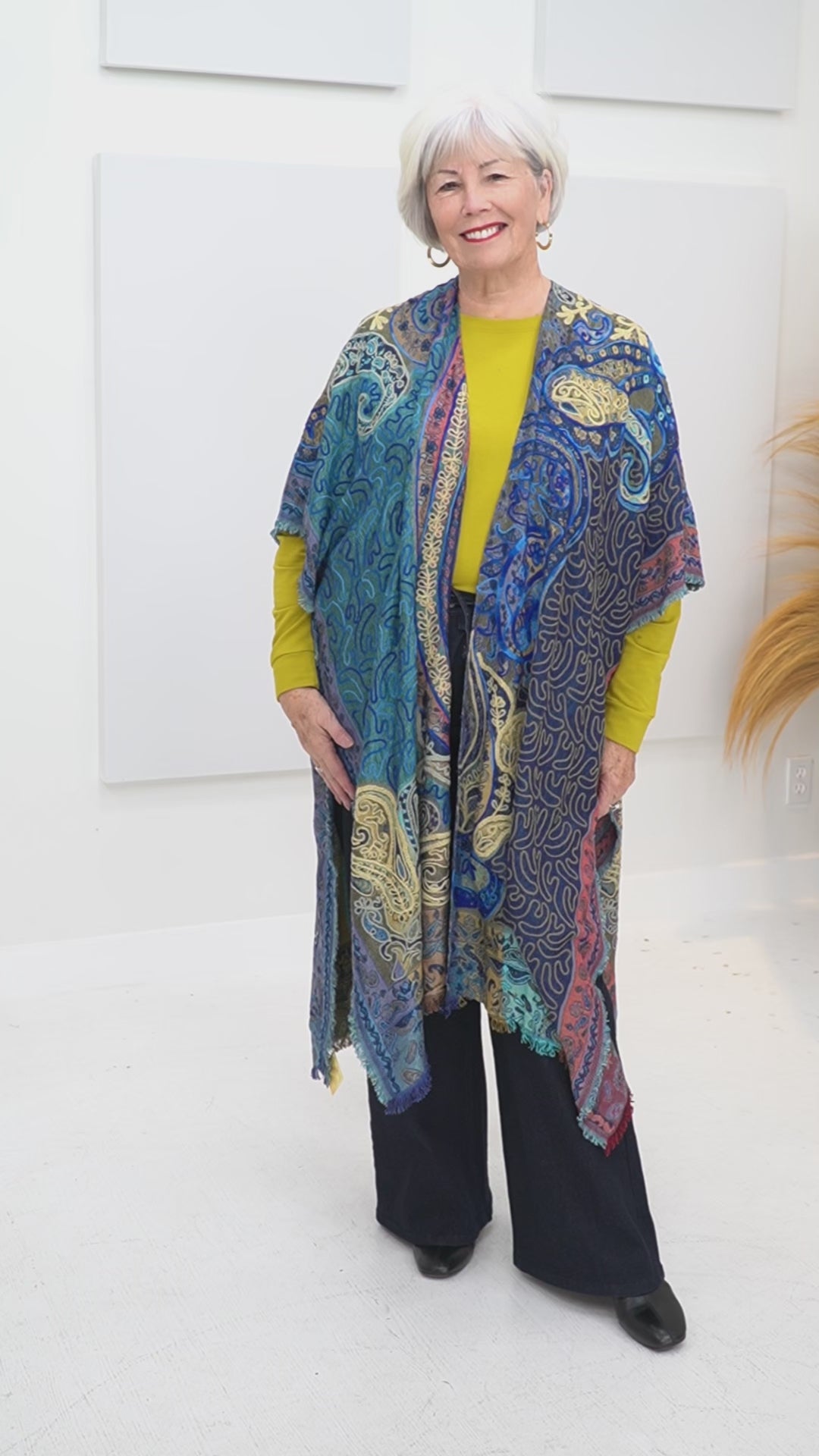 Rapti - Embroidered Long Ruana