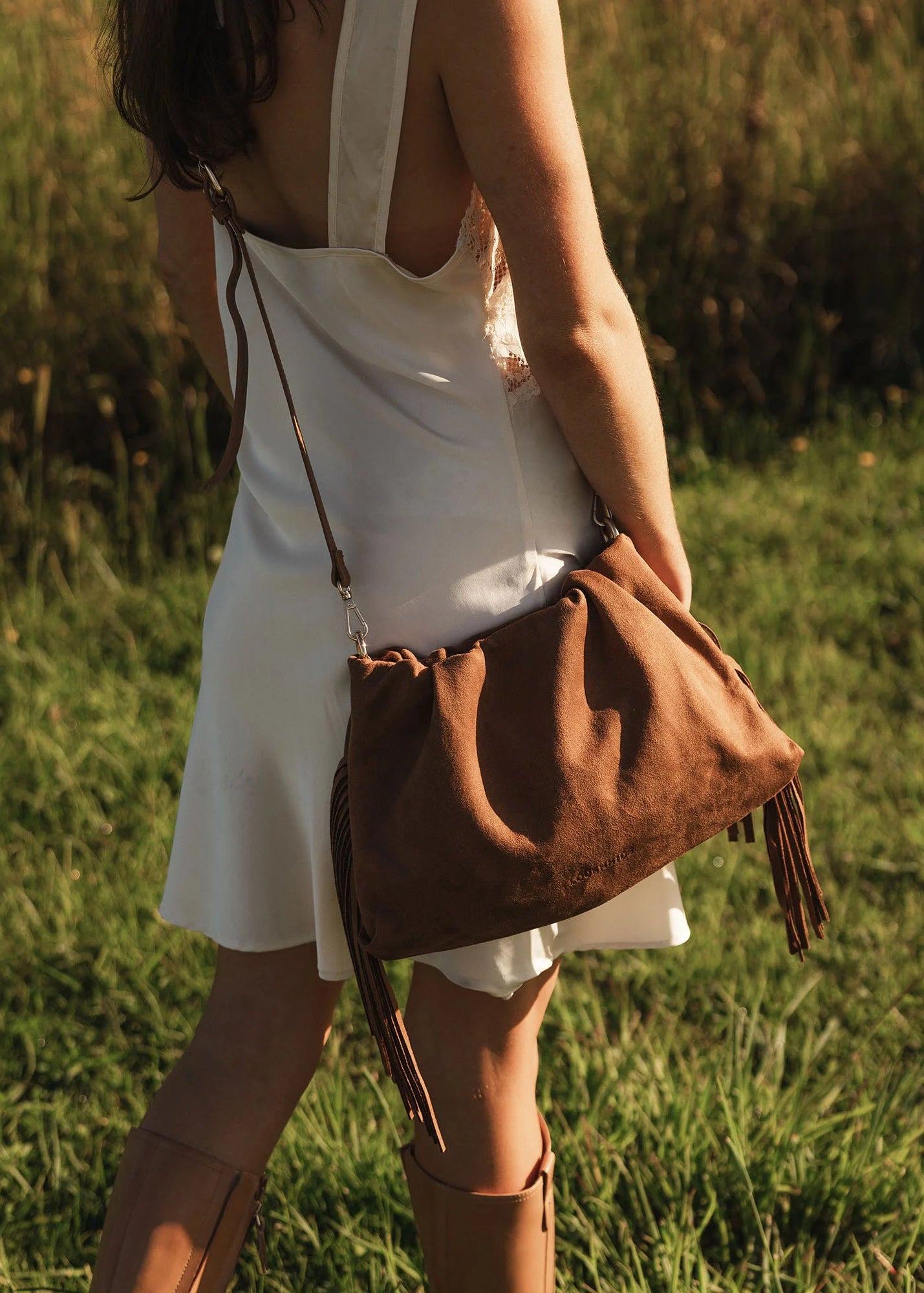 SUEDE TAN